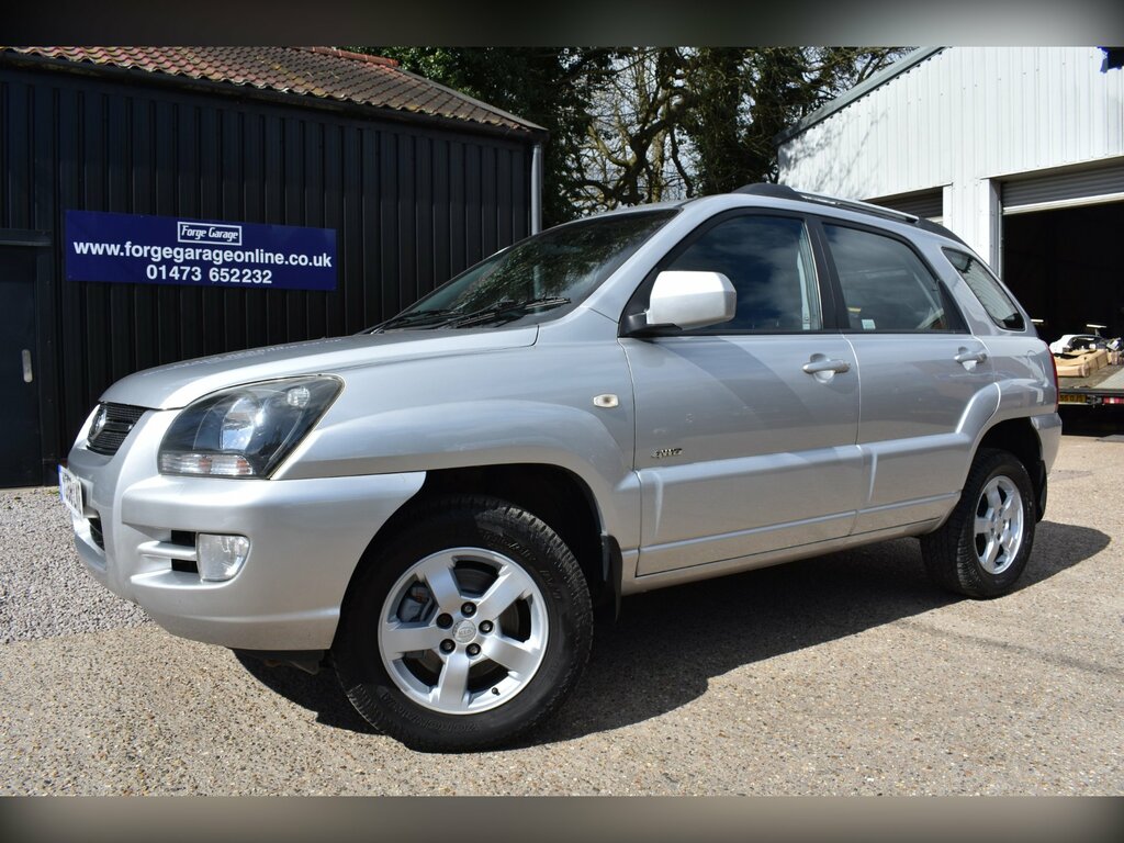 Kia Sportage 2.0 Xr Suv 4Wd 194 Gkm, 140 Bh Silver