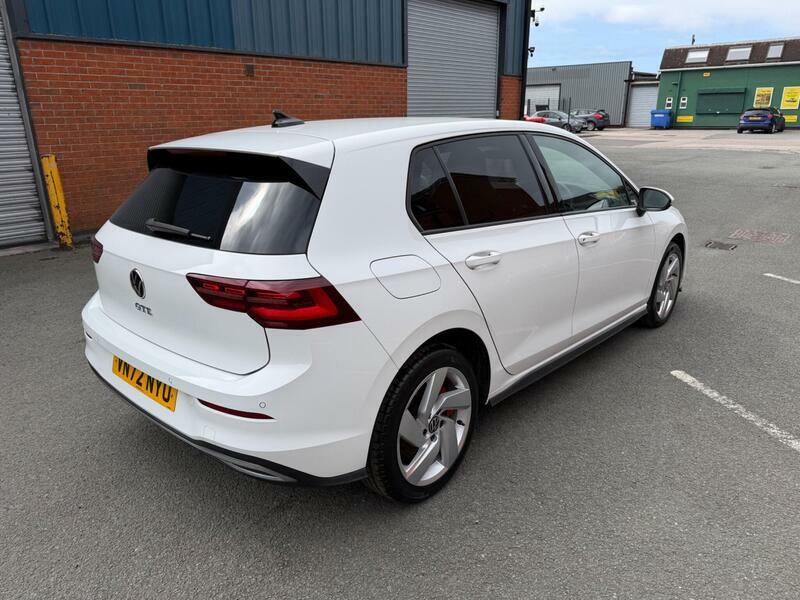 Volkswagen e-Golf 1.4-Tsi-13kwh-gte-dsg-euro-6-ss-5dr VN72NYO White #3