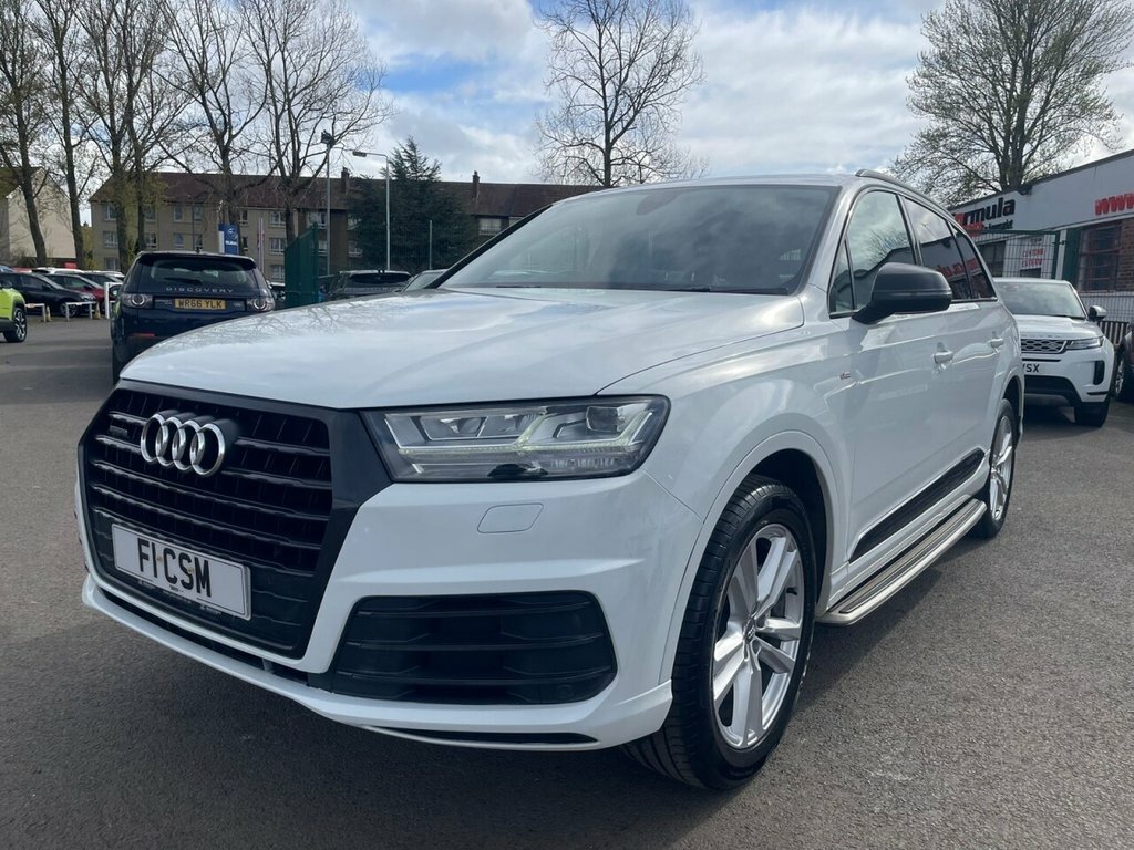 Audi Q7 3L S Line SY18HFU White #3