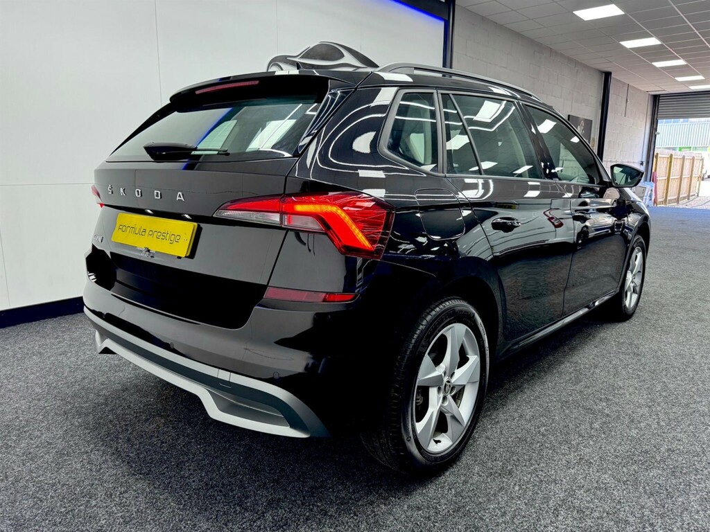 Skoda Kamiq 1.0 Tsi Se Euro 6 Ss CJ23HGD Black #5