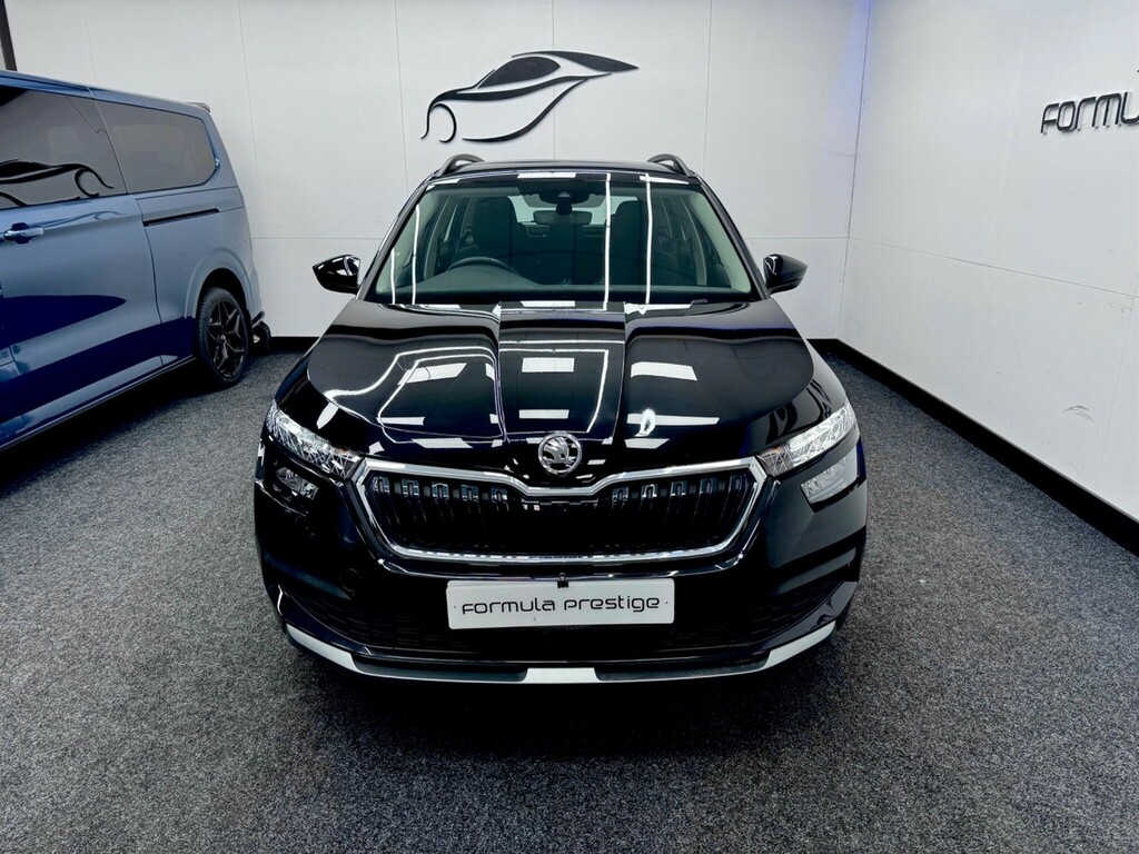 Skoda Kamiq 1.0 Tsi Se Euro 6 Ss CJ23HGD Black #2
