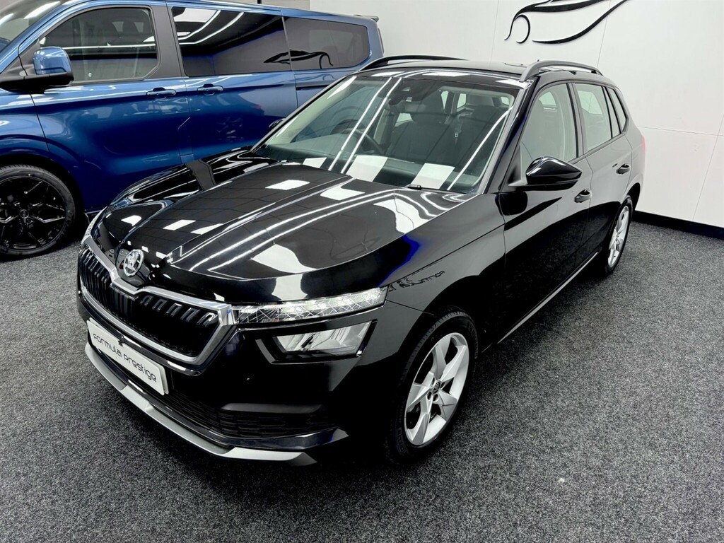 Skoda Kamiq 1.0 Tsi Se Euro 6 Ss CJ23HGD Black #3