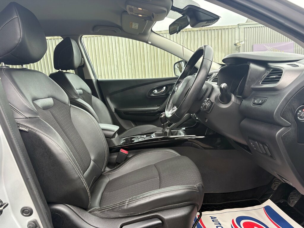Renault Kadjar 1.2 Tce Dynamique S Nav Suv Euro SF66BCR Silver #4
