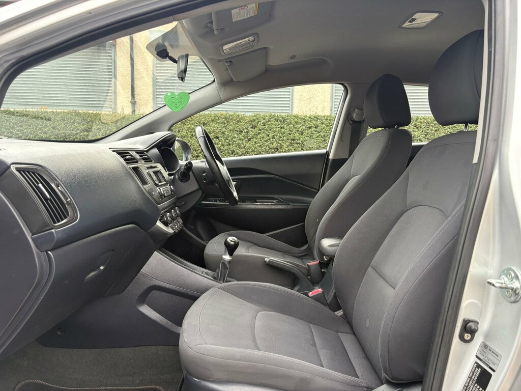 Kia RIO 1.25 2 Hatchback Euro 5 84 Bhp Silver #6