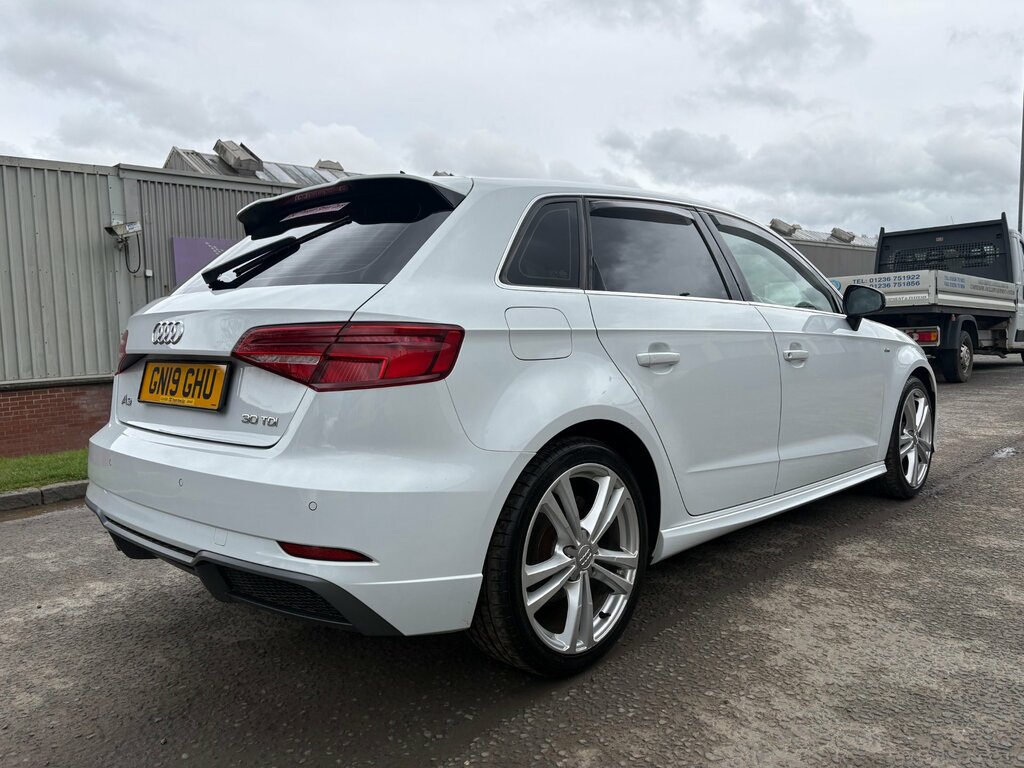 Audi A3 1.6 Tdi 30 S Line Sportback S Tronic Eu GN19GHU White #3