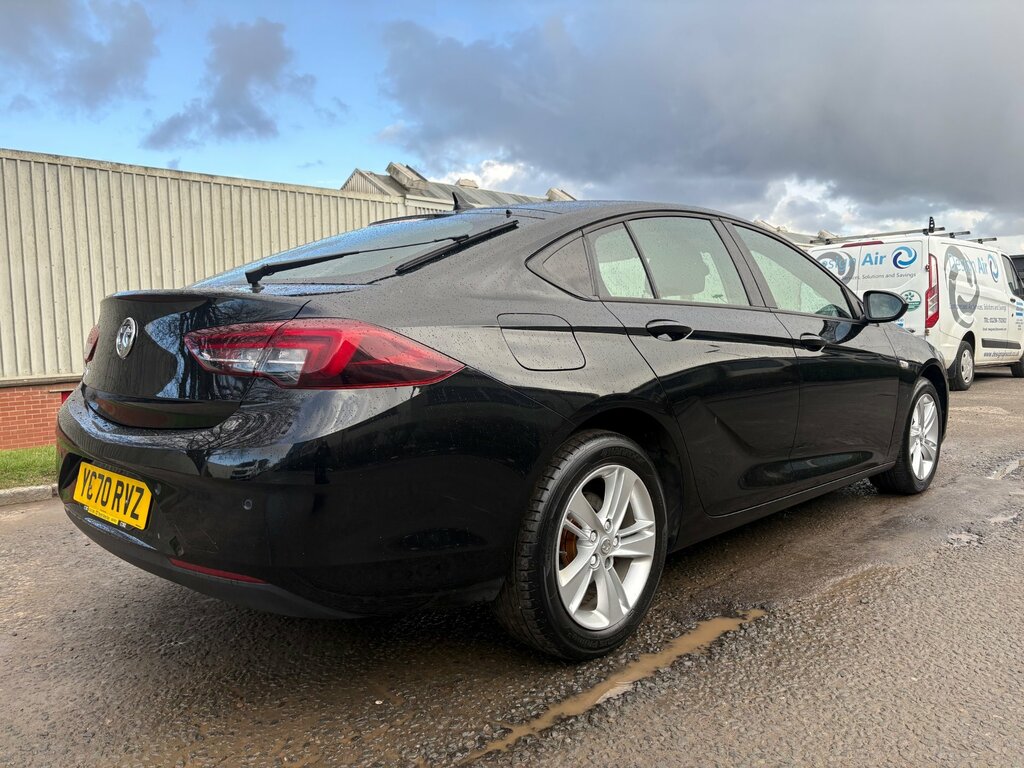 Vauxhall Insignia 1.5 Turbo D Se Nav Grand Sport E Black #3