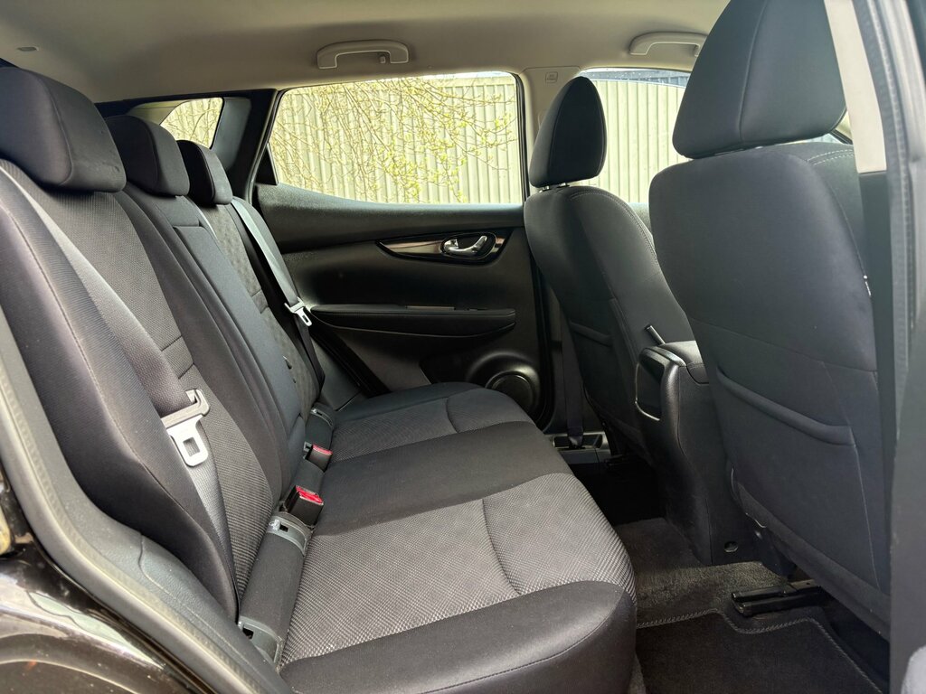 Nissan Qashqai 1.5 Dci Acenta Suv 2Wd Euro 6 S Black #5