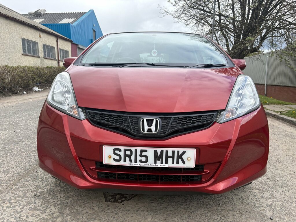Honda Jazz 1.4 I-vtec Es Plus Hatchback Eur SR15MHK Red #2