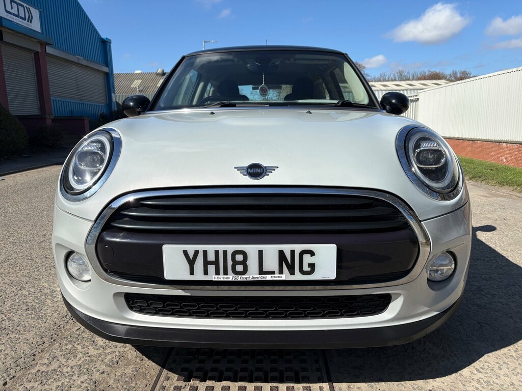 Mini Hatch 1.5 Cooper Hatchback Euro 6 Ss YH18LNG Silver #2
