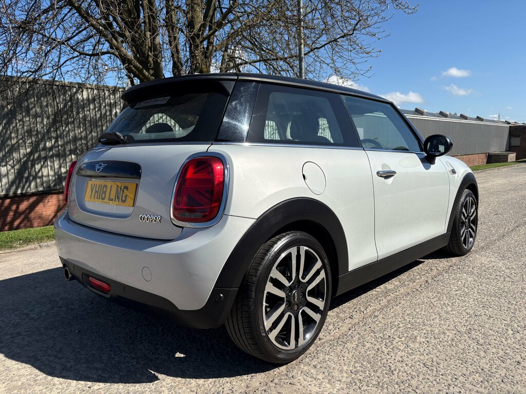 Mini Hatch 1.5 Cooper Hatchback Euro 6 Ss YH18LNG Silver #3