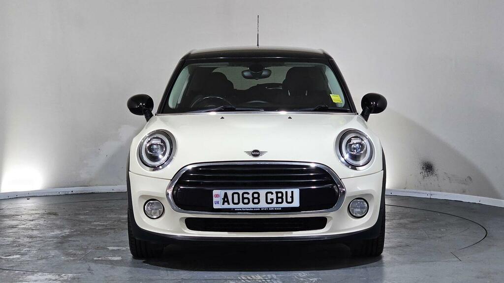 Mini Hatch Hatchback 1.5 Cooper D Steptronic Euro 6 Ss AO68GBU White #3