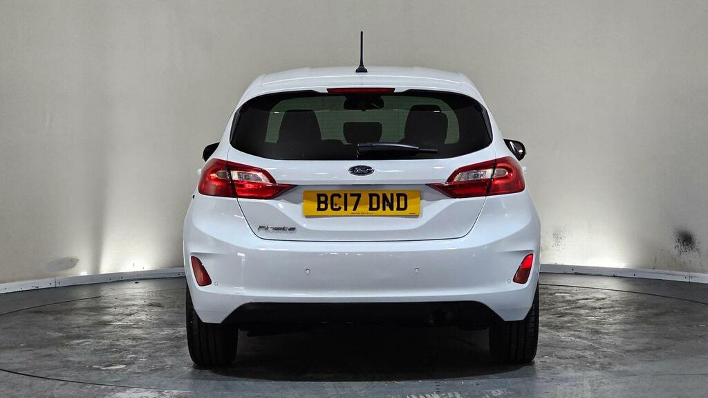 Ford Fiesta Hatchback 1.1 Ti-vct Zetec Euro 6 Ss 2017 BC17DND White #6