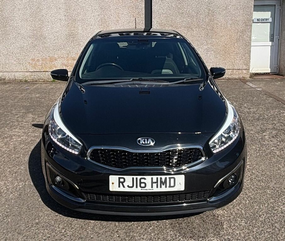 Kia Ceed 1.6 Crdi 3 Hatchback Euro 6 Ss RJ16HMD Black #4