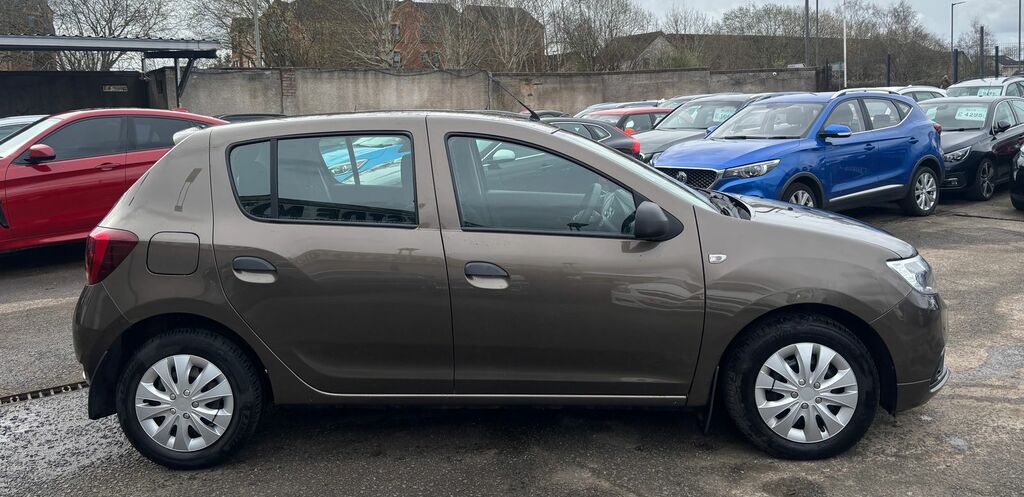 Dacia Sandero 1.5 Blue Dci Essential Hatchback Brown #3