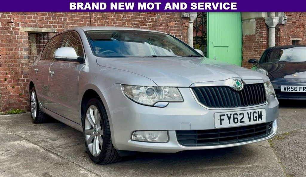 Skoda Superb Hatchback Grey