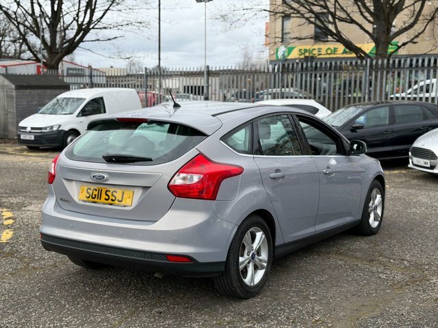 Ford Focus 1.6 Zetec Hatchback Euro 5 125 Silver #4