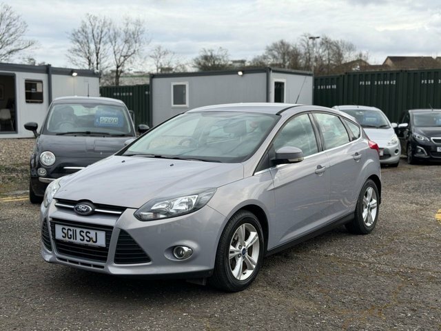 Ford Focus 1.6 Zetec Hatchback Euro 5 125 Silver #2