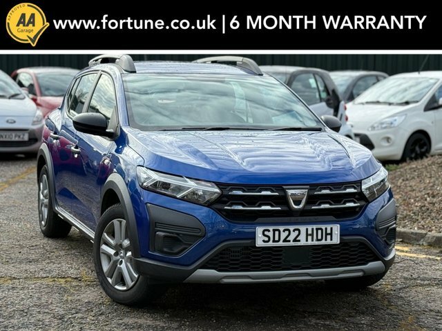 Dacia Sandero Stepway 1.0 Tce Essential Hatchback Euro Blue
