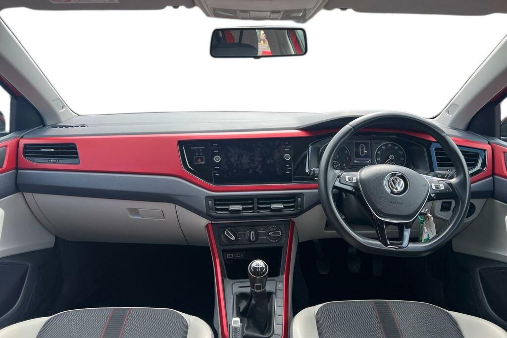 Volkswagen Polo 1.0 Tsi 95 Beats ET68HLM Red #3