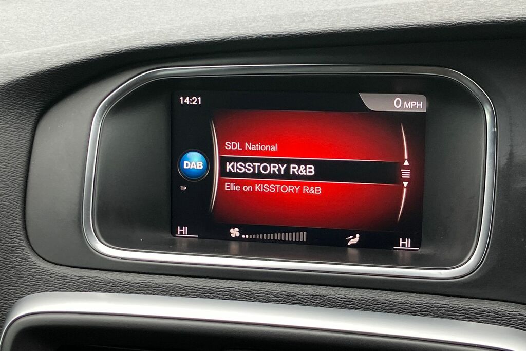 Volvo V40 T3 152 R Design Pro Geartronic Grey #6