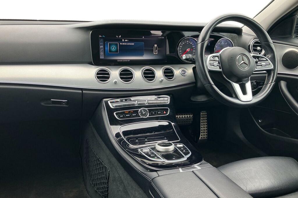 Mercedes-Benz E Class E 200 Se 9G-tronic KY19DTJ Black #4