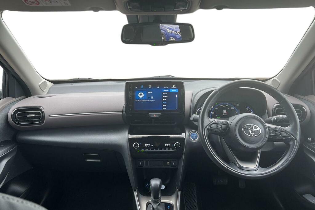 Toyota Yaris Cross 1.5 Hybrid Excel Cvt DE22UBO White #3