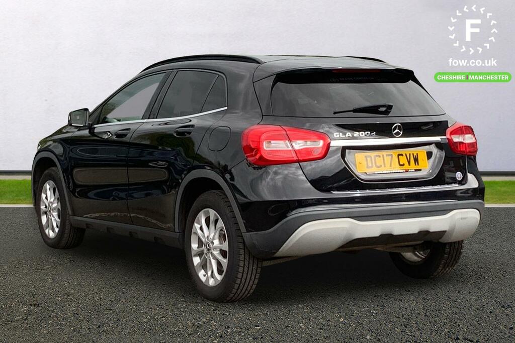 Mercedes-Benz GLA Class Gla 200D Se DC17CVW Black #2