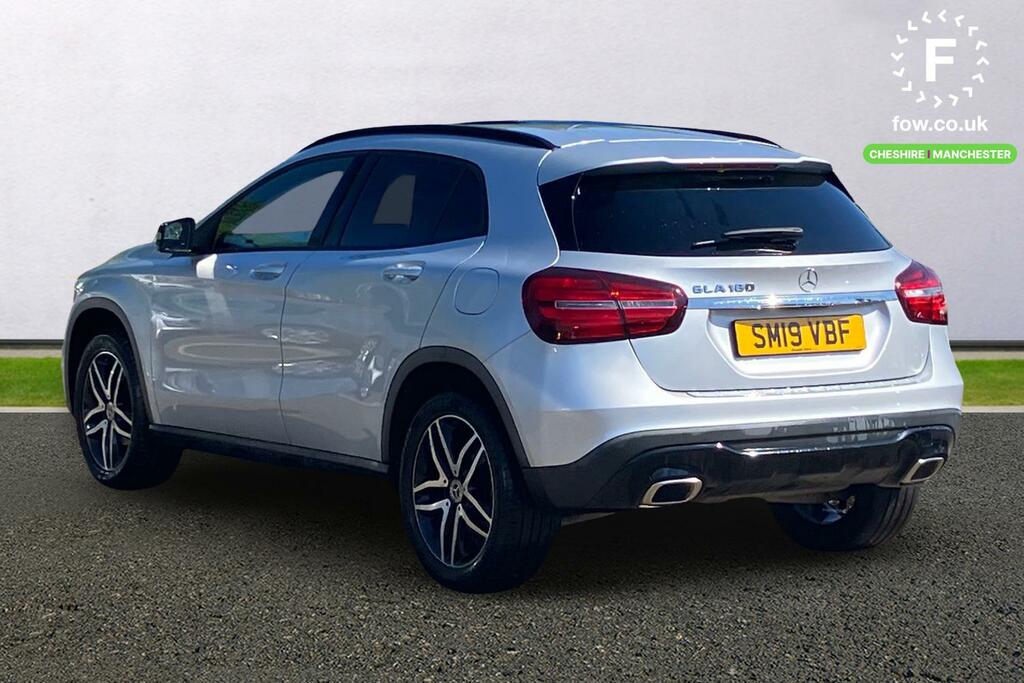 Mercedes-Benz GLA Class Gla 180 Urban Edition SM19VBF Silver #2