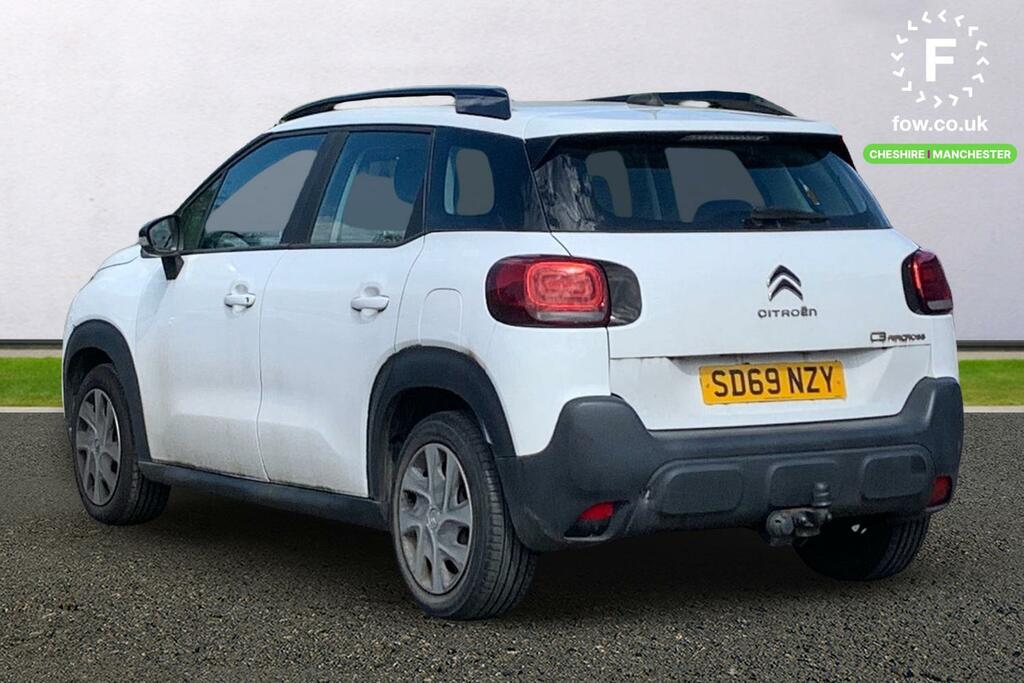Citroen C3 Aircross 1.2 Puretech Touch SD69NZY White #2