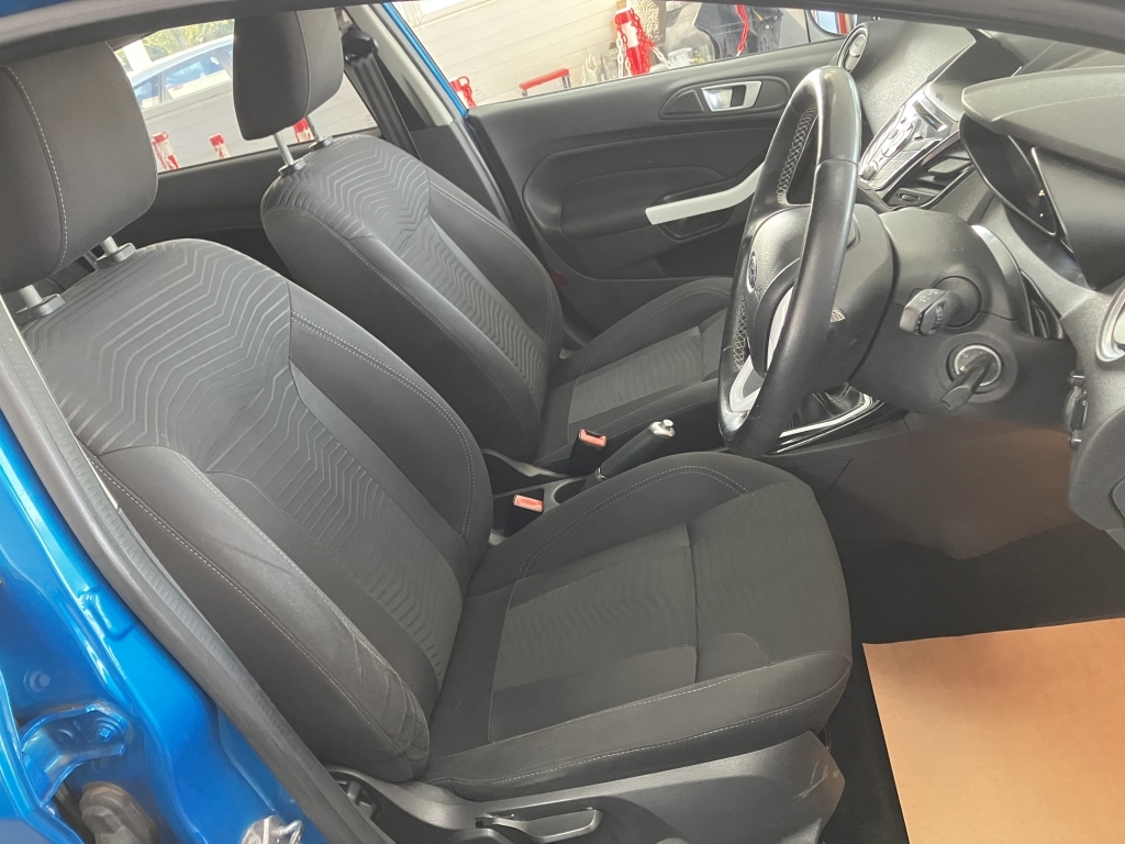 Ford Fiesta 1.2 Zetec Blue Edition Spring BK66RZN Blue #4