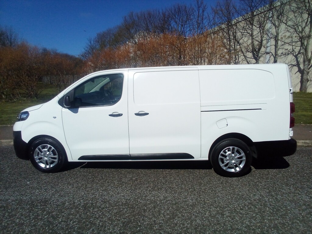Vauxhall Vivaro Panel Van 1.5 Turbo 2900 Dynamic L2 H1 Lwb SH21CKJ White #5