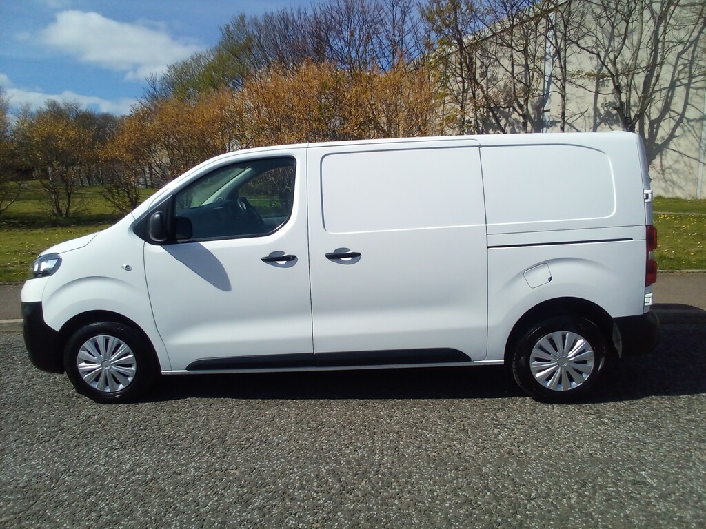 Vauxhall Vivaro Panel Van 2.0 Turbo 3100 Edition L1 H1 202 FP21OHC White #5