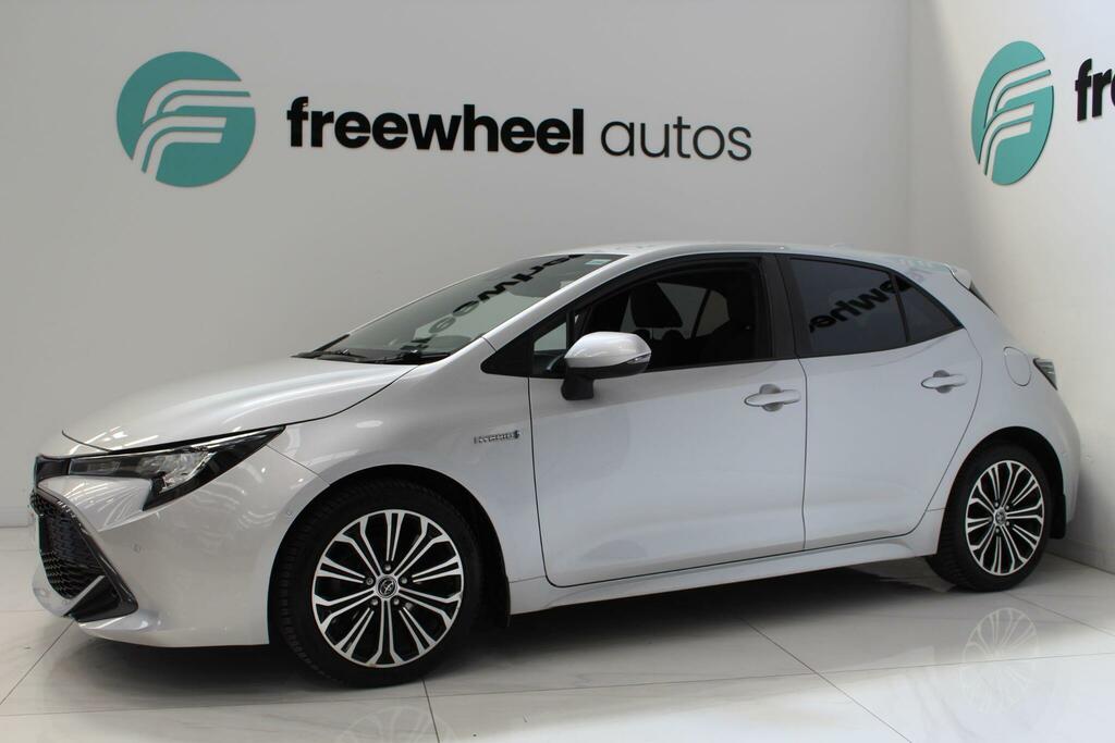 Toyota Corolla 1.8 Vvt-h Design Cvt Euro 6 Ss WH19GXF Silver #2