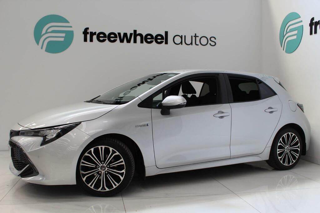 Toyota Corolla 1.8 Vvt-h Design Cvt Euro 6 Ss Silver