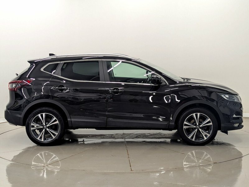 Nissan Qashqai Dig-t N-connecta YH21CKV Black #2