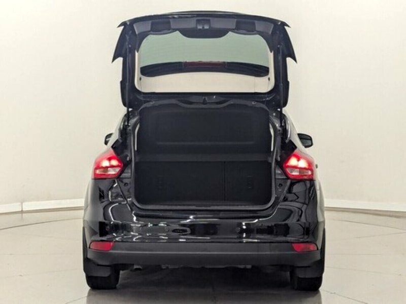 Ford Focus Tdci Zetec Edition YK67WWM Black #3