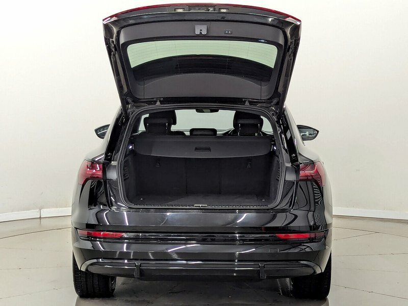 Audi E-tron Black Edition PX71OHP Black #4