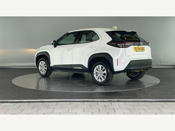 Toyota Yaris Cross Icon Fwd FL74AOK White #4