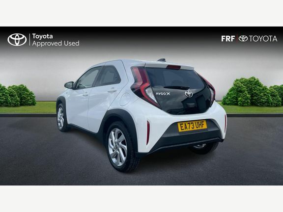 Toyota Aygo X Pure Automatic EA73UHF White #4