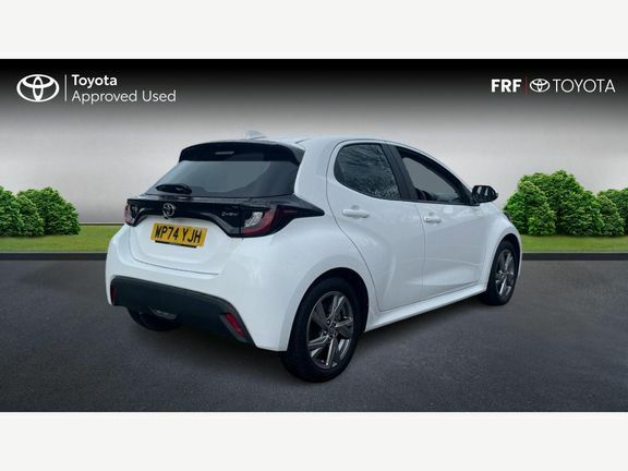 Toyota Yaris Icon WP74YJH White #2