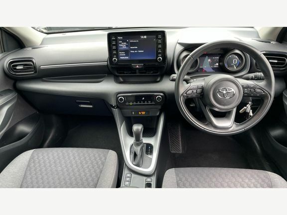 Toyota Yaris Design PJ23EDF White #5