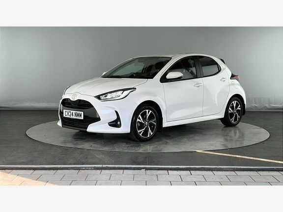 Toyota Yaris Design CV24NMM White #3
