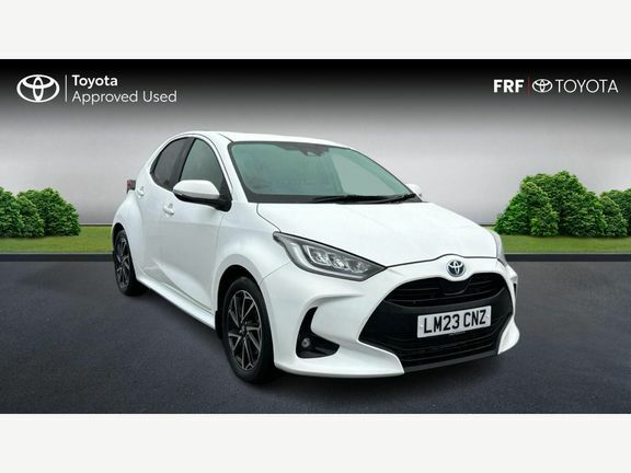 Toyota Yaris Design LM23CNZ White