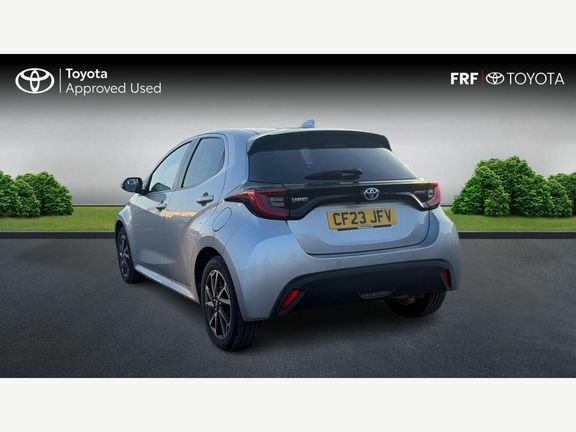 Toyota Yaris Design Hybrid Parking Pack Nav CF23JFV Silver #4