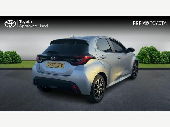 Toyota Yaris Design Hybrid Parking Pack Nav CF23JFV Silver #2