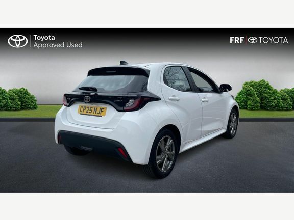 Toyota Yaris Icon CP25NJF White #2