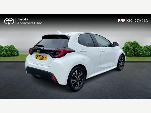 Toyota Yaris Design CK72XAY White #2