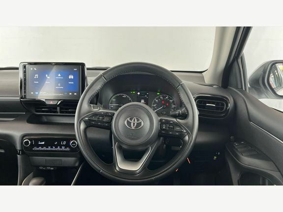 Toyota Yaris Icon CV75EBX White #6