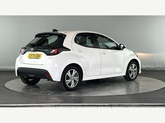 Toyota Yaris Icon CV75EBX White #2