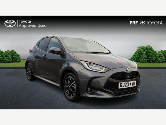 Toyota Yaris Design Hybrid, Parking Pac Grey